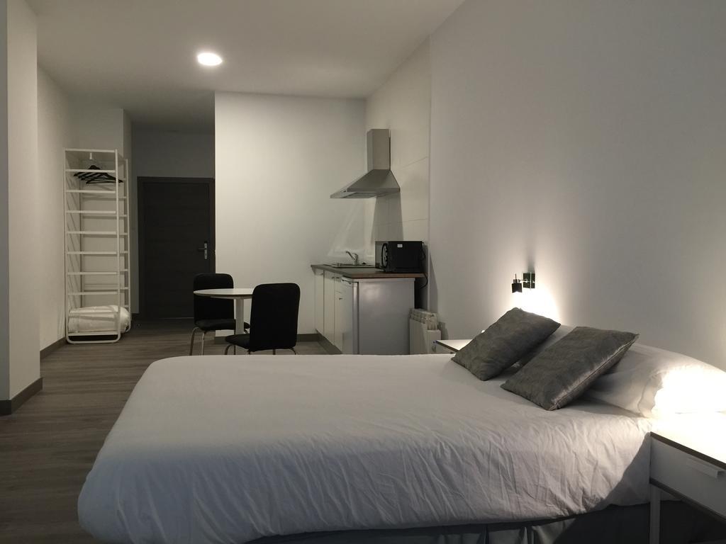 Room And Kitchen بلباو المظهر الخارجي الصورة