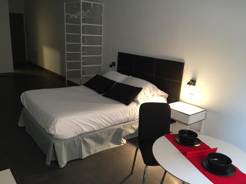 Room And Kitchen بلباو المظهر الخارجي الصورة