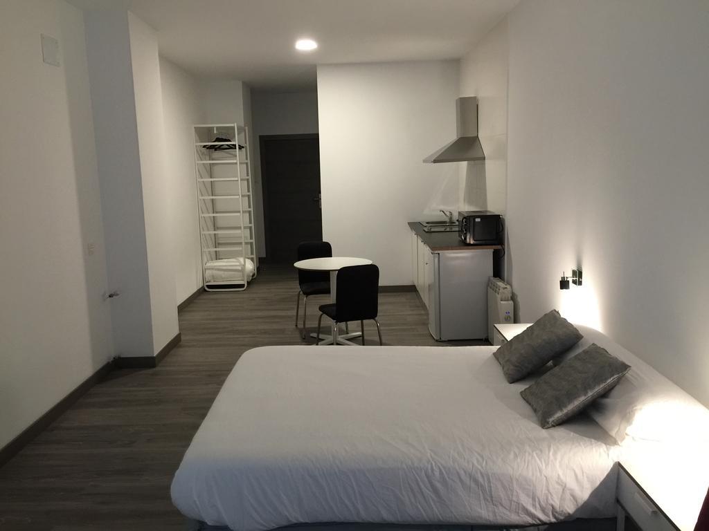 Room And Kitchen بلباو المظهر الخارجي الصورة